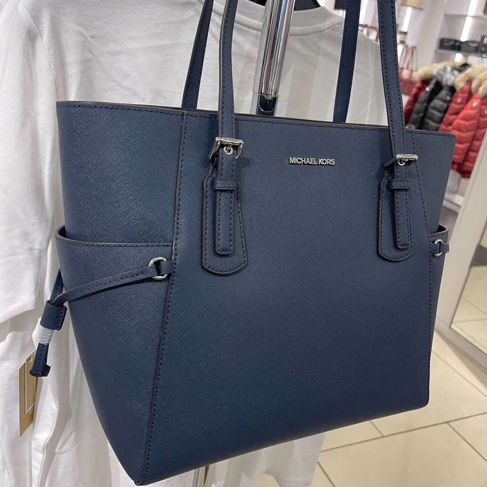 Michael Kors Voyager Large Saffiano Leather Shoulder Tote Bag Navy NWT